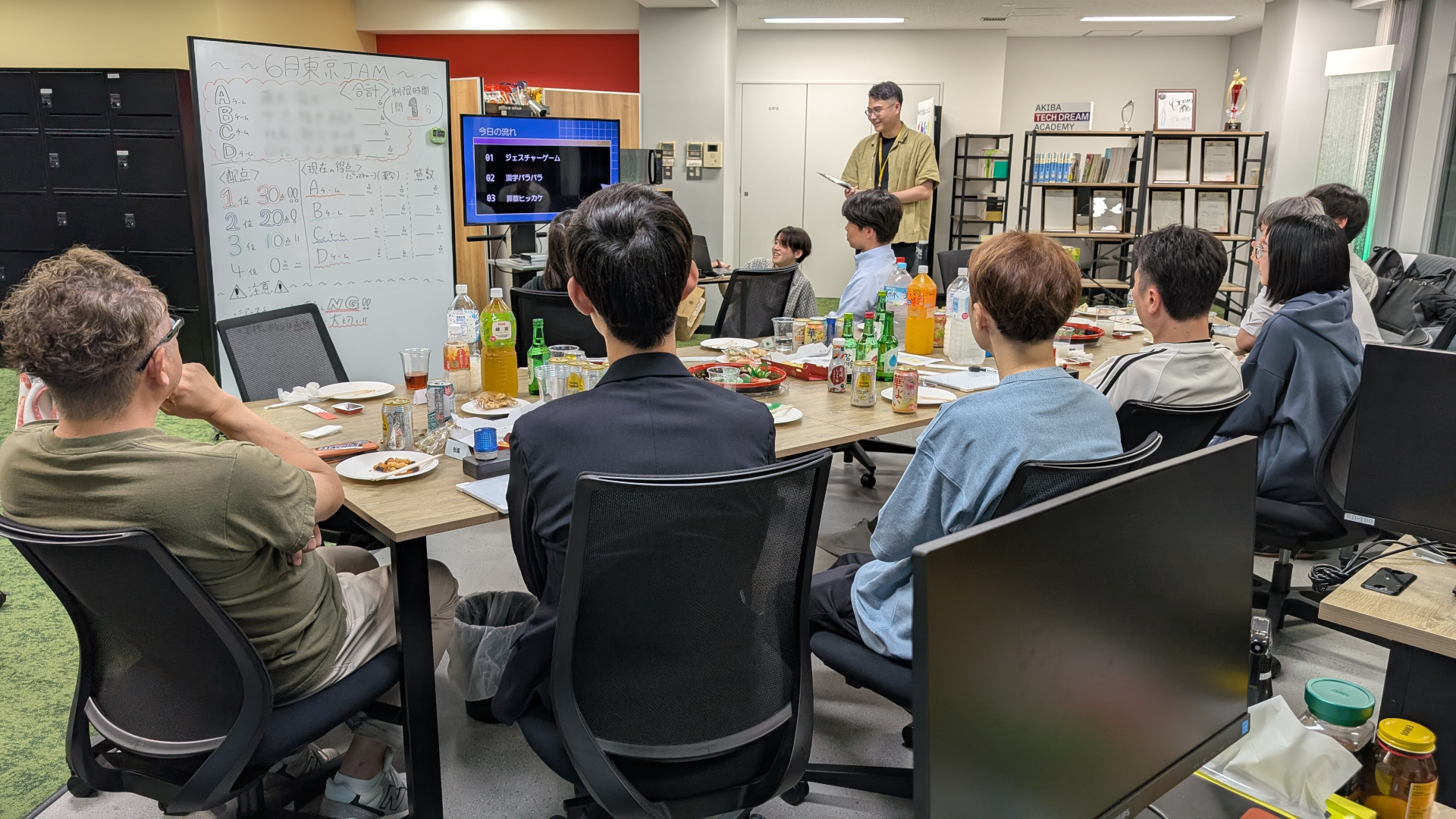 【2025年6月】懇親会を開催しました【秋葉原本校】